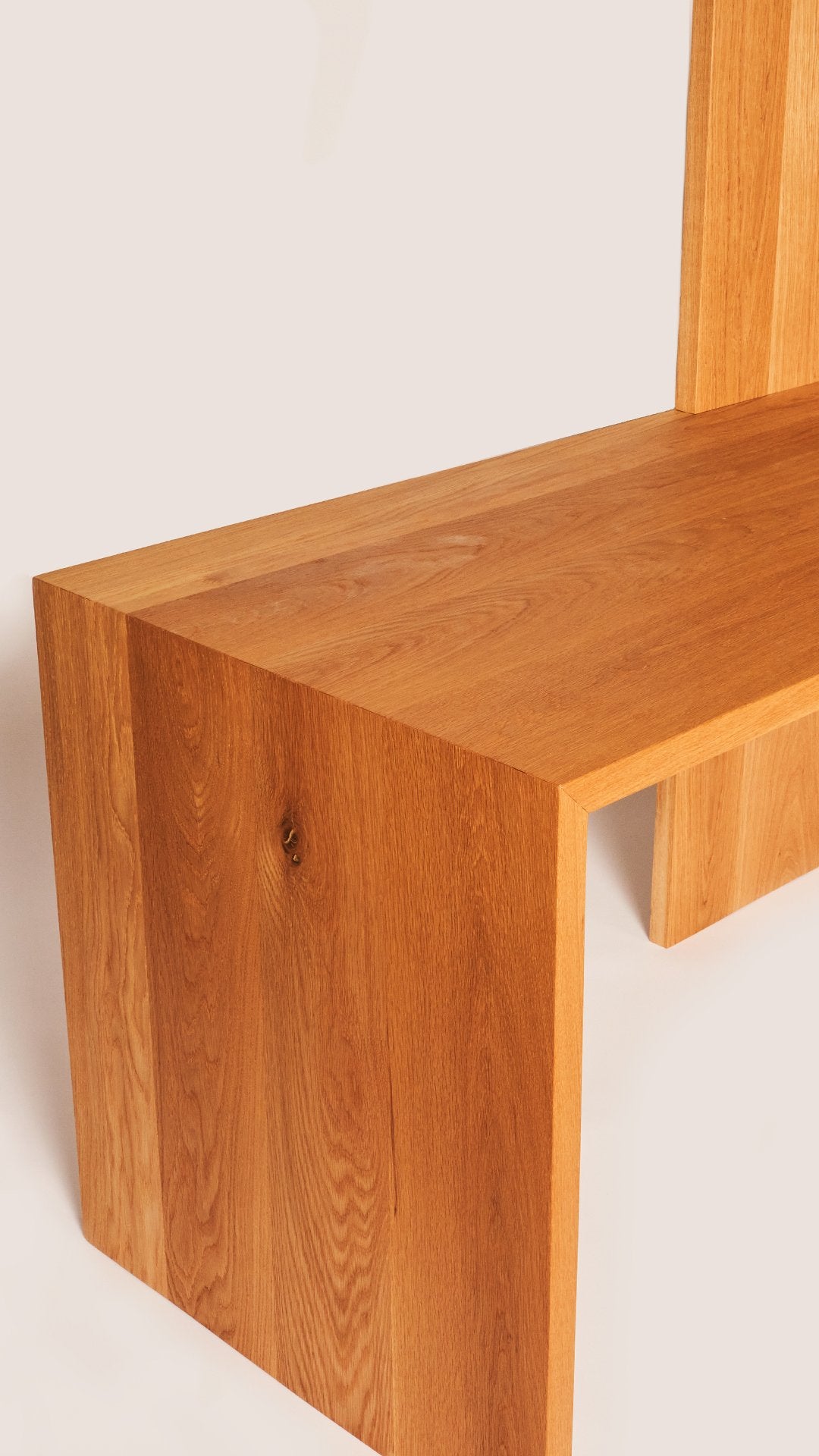 The Foundry Desk